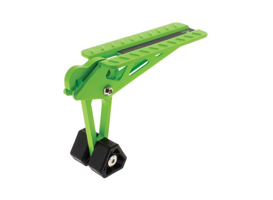 ADJUSTABLE VEHICLE DOOR STEP GAIN ACCESS TO THE ROOF EASILY